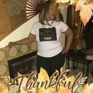 Meet your Posher, Tiffany